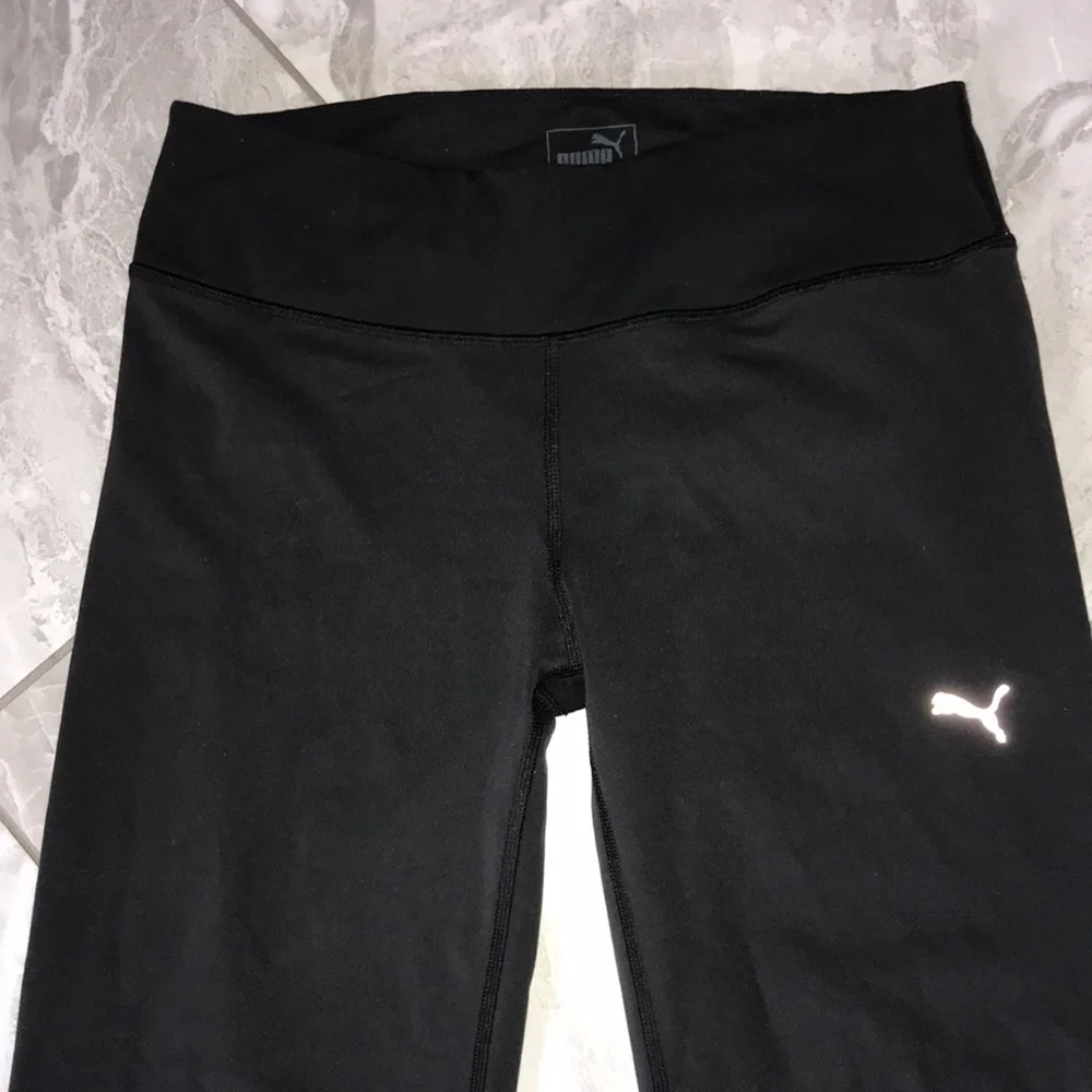 PUMA Training essentials yoga flares Pants in black | L - Picture 6 of 15